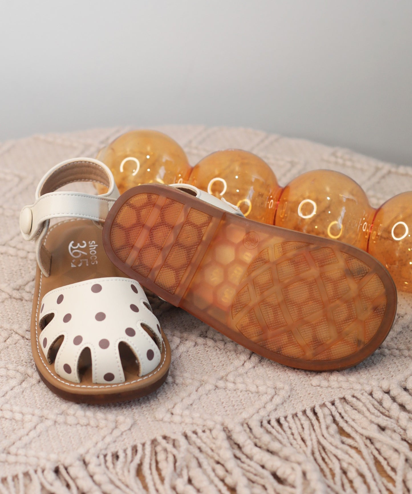 【shoes365】子供用　水玉サンダル
