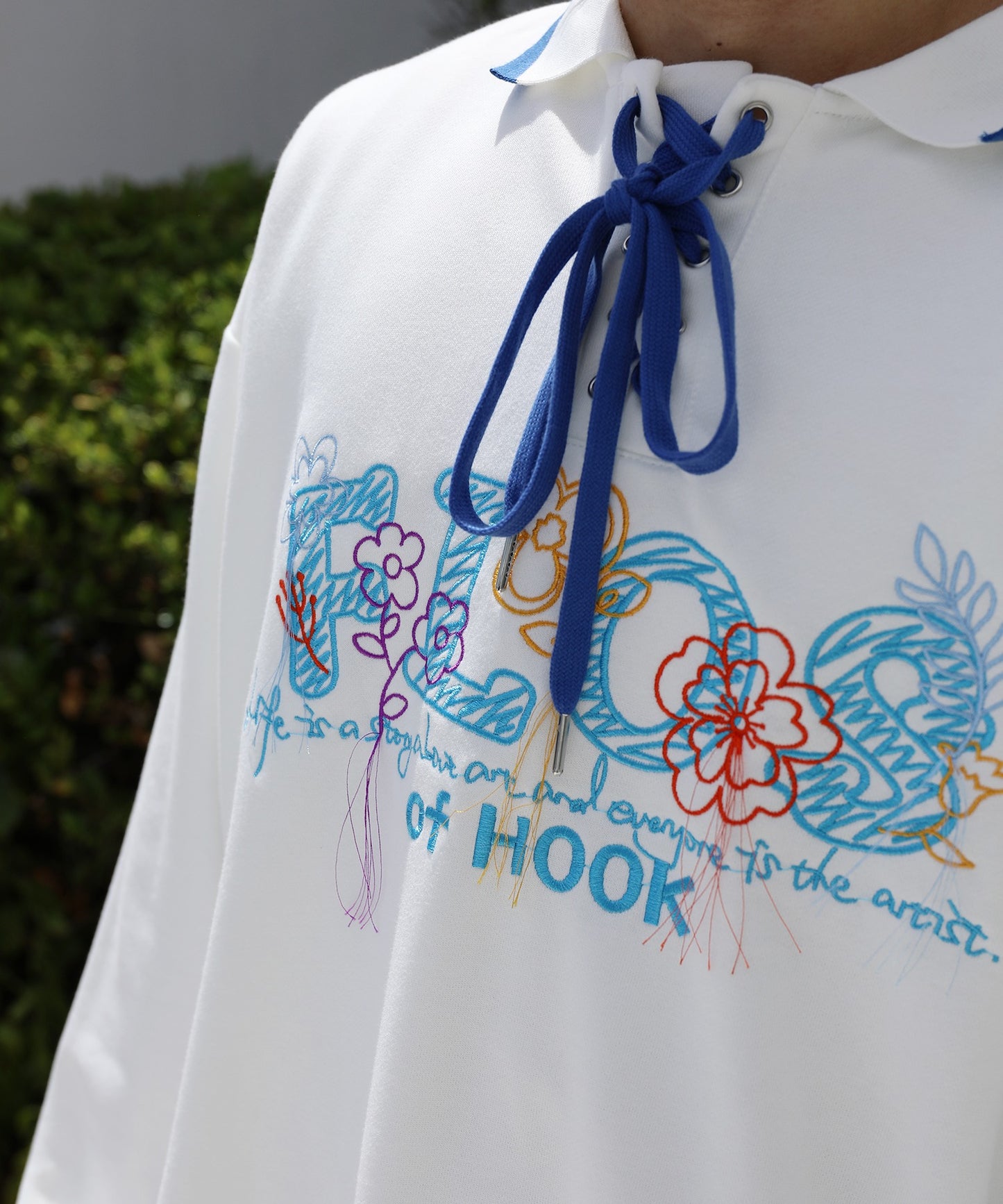 《 PRE ORDER 》【HOOK -original-】 古着風フリンジ刺繍編み上げポロ襟スウェット
