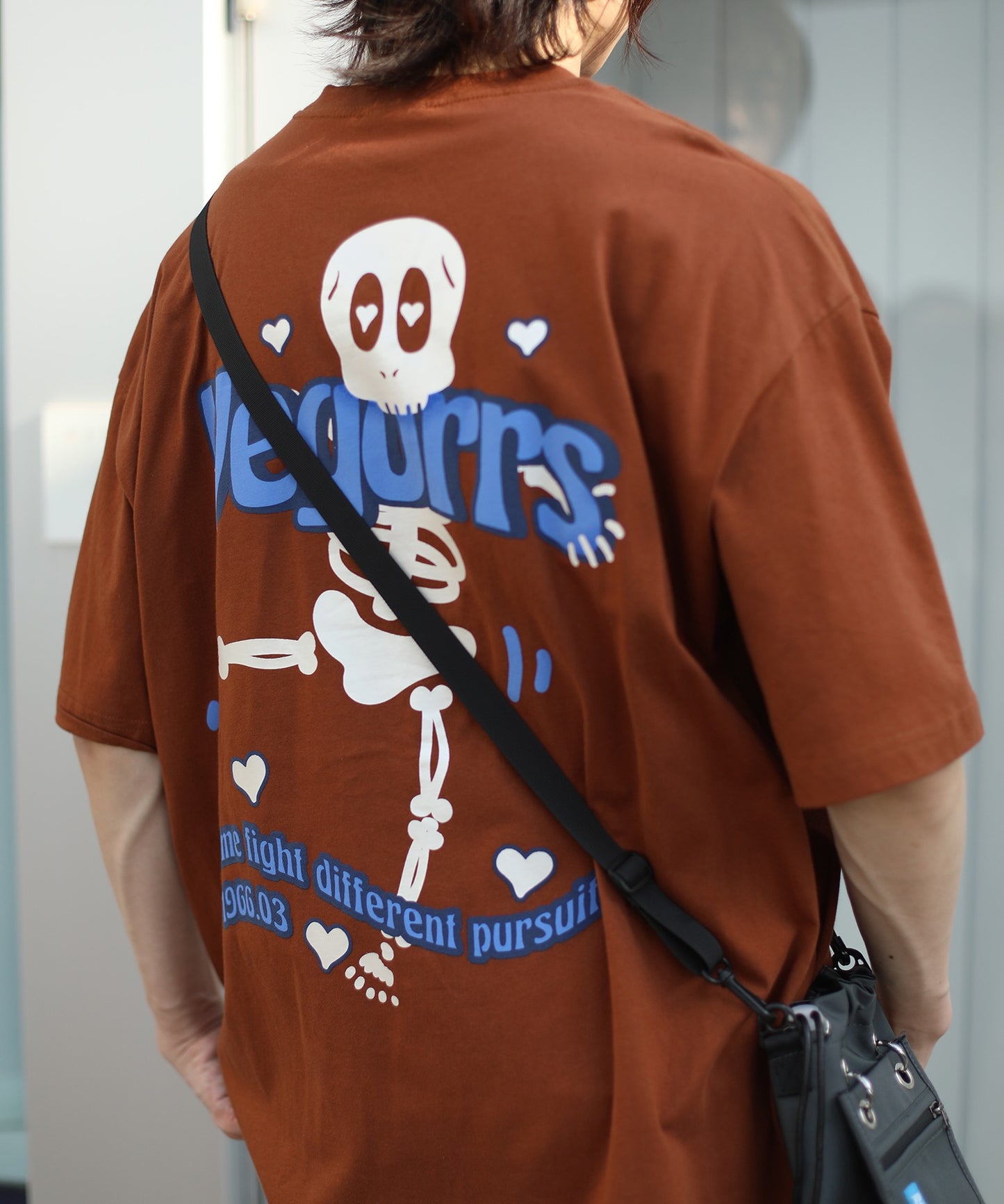 【HOOK】個性派スケルトンバックプリント半袖ビッグTシャツ