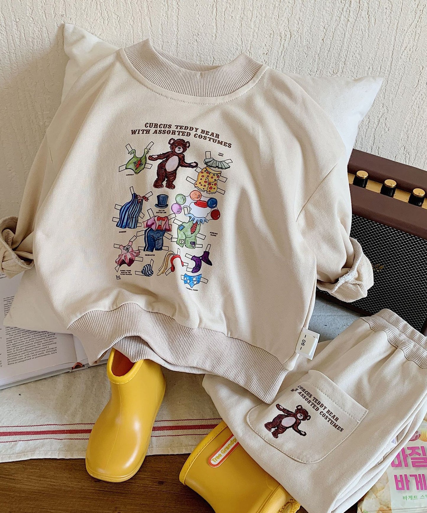 【aimoha-KIDS-】韓国子供服 かわいいレトロ調クマプリントスウェットセットアップ