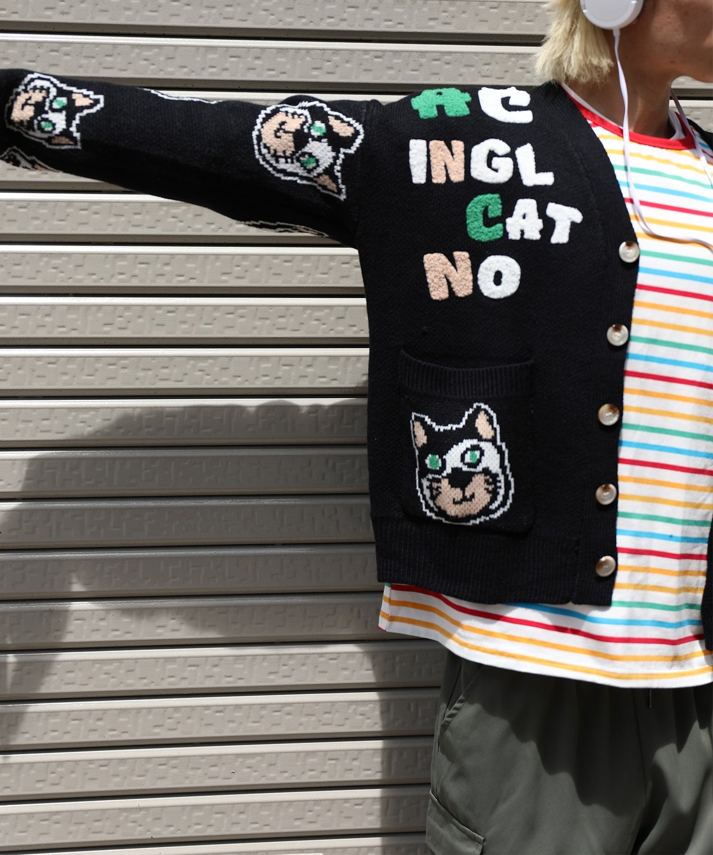 【HOOK -original- 】激カワ　サガラ刺繍猫柄Vネックカーディガン