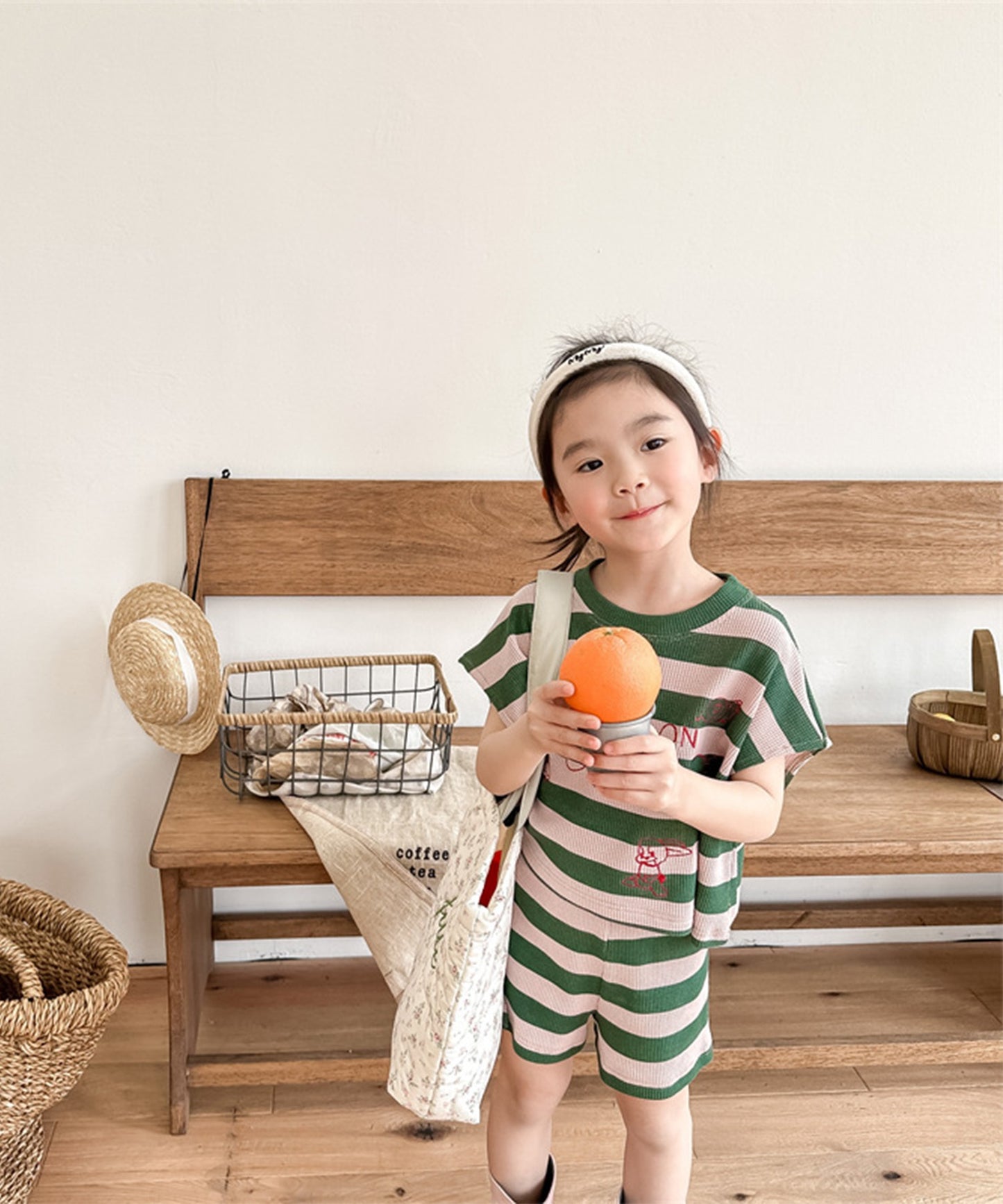 【aimoha-KIDS-】韓国子供服 フロントプリントボーダーTEE+ショットパンツ　セットアップ