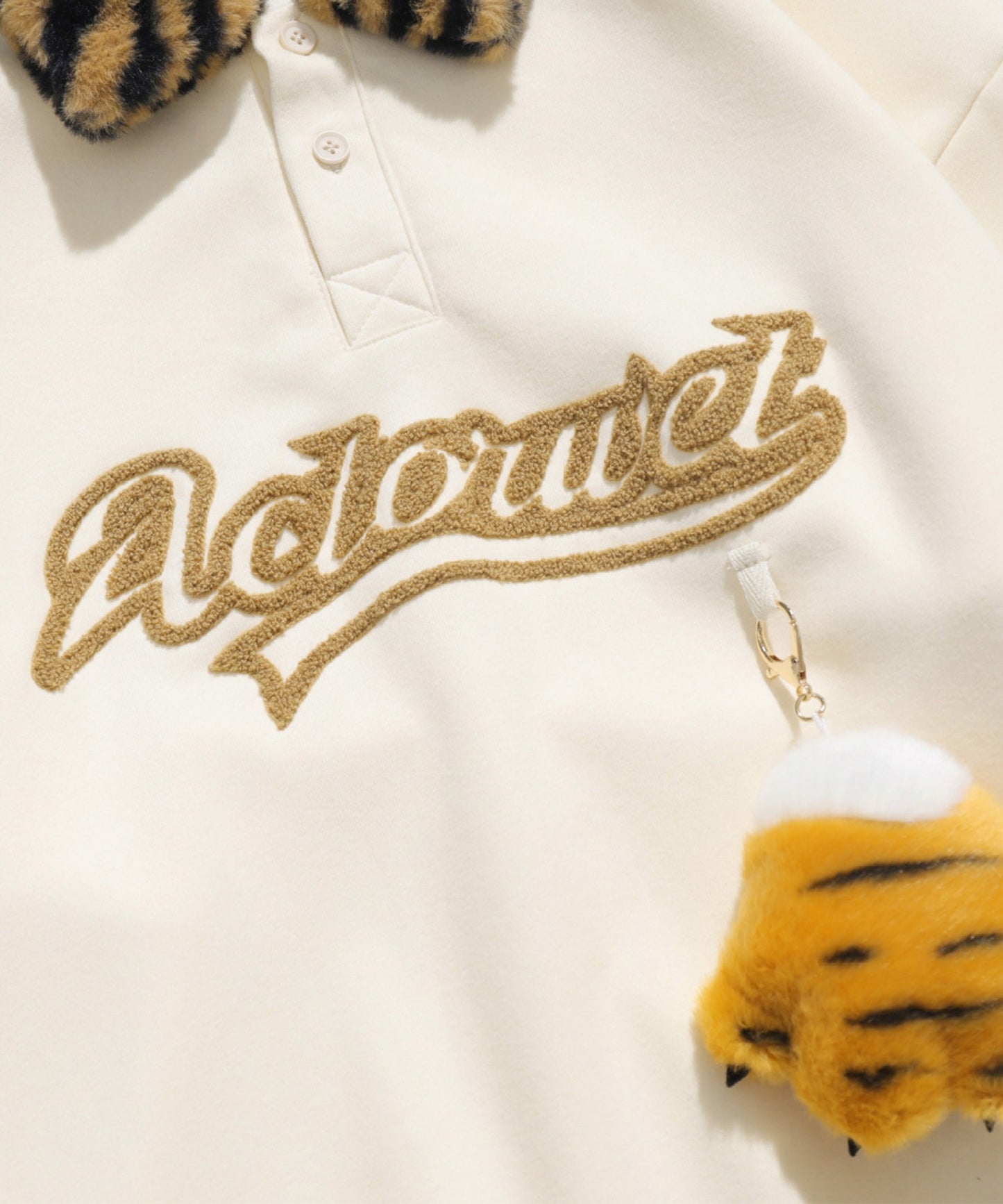 【HOOK】タイガーファー襟ポロシャツ風スウェット