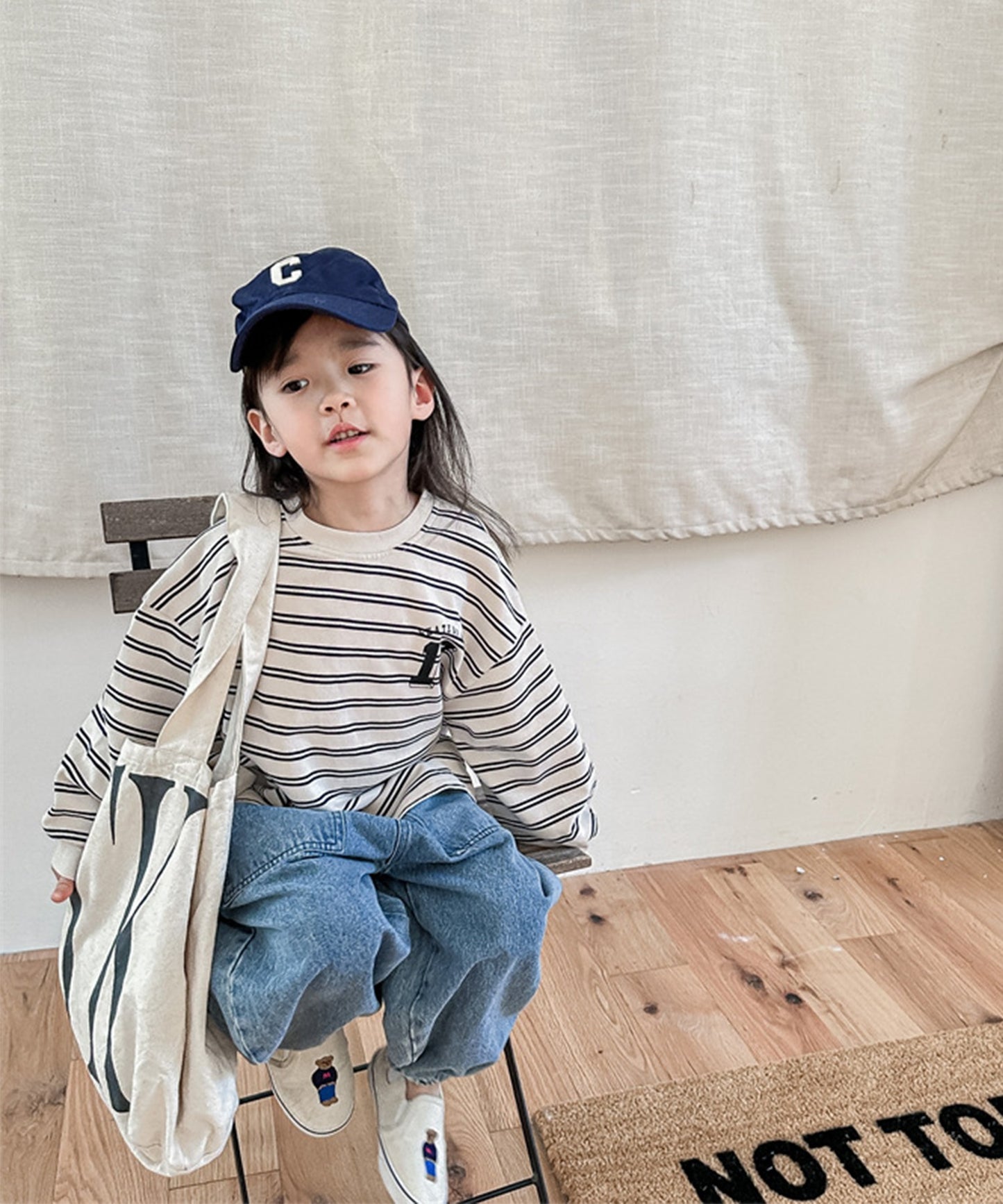 【aimoha-KIDS-】韓国子供服　アメカジ風刺繍入りボーダービッグシルエットロンTEE